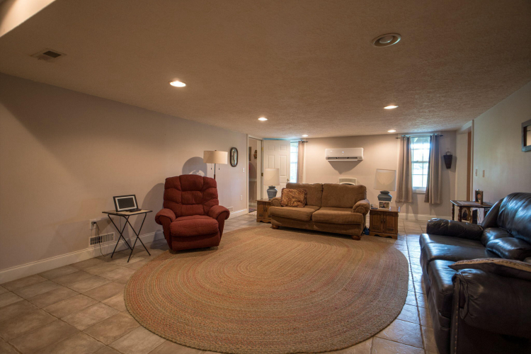 Listing Image 91