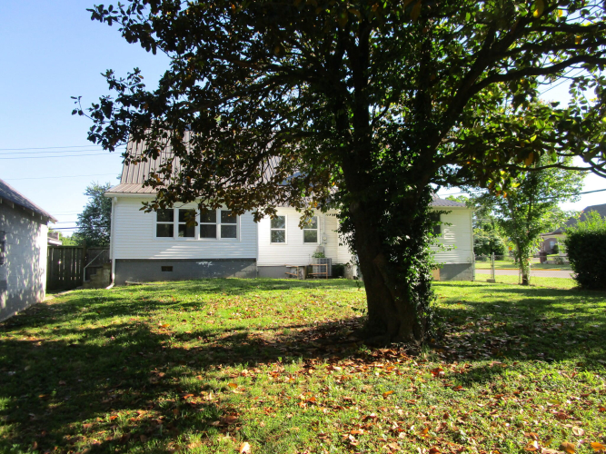 Listing Image 12