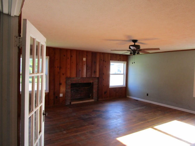 Listing Image 25