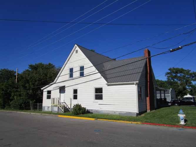 Listing Image 4