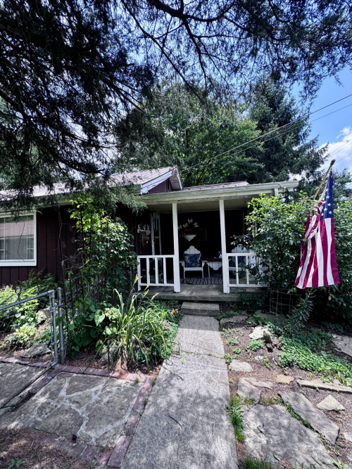 Listing Image 5