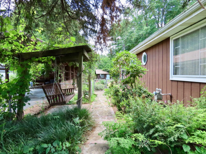 Listing Image 47