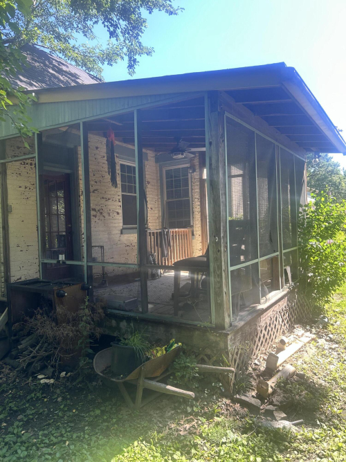 Listing Image 12