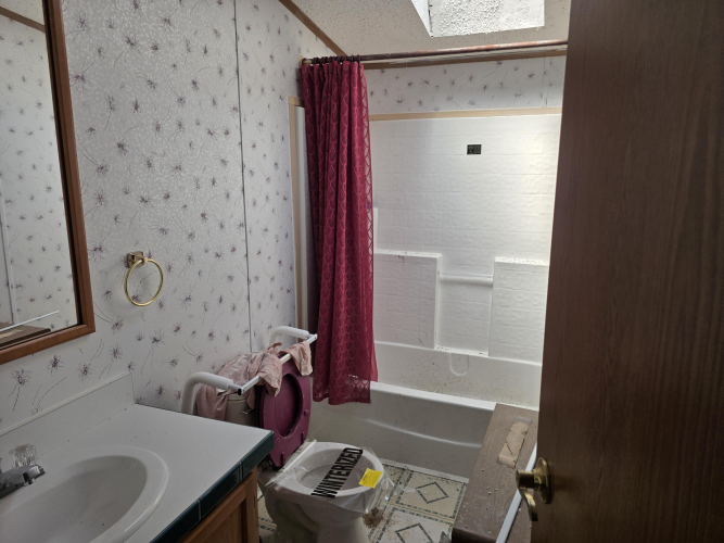 Listing Image 13