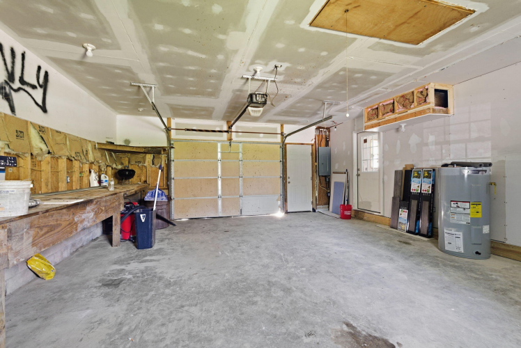 Listing Image 28