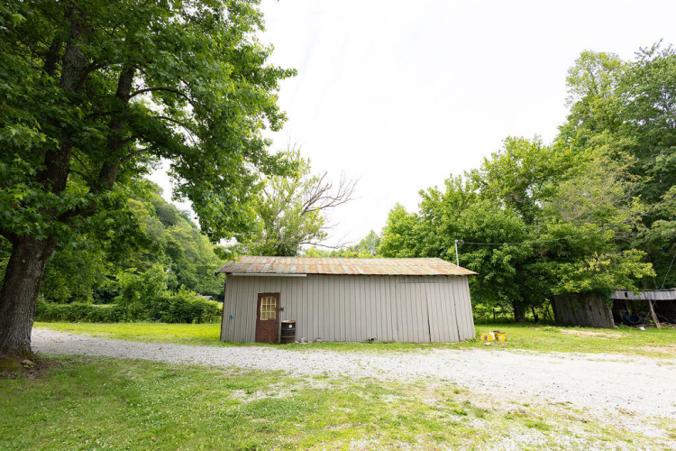 Listing Image 40