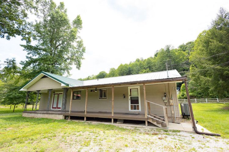 Listing Image 5