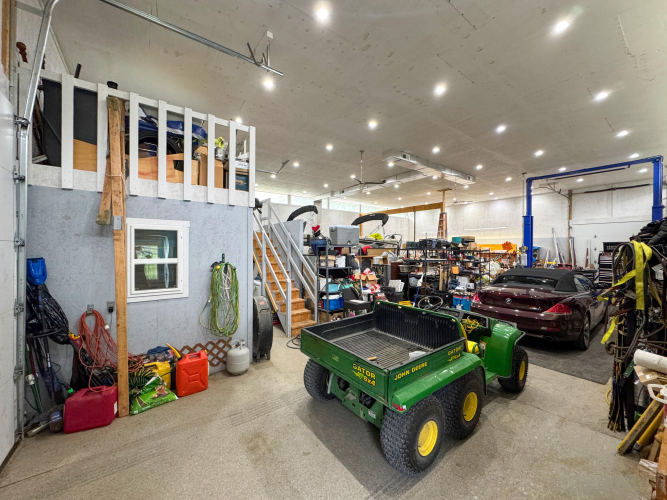 Listing Image 80