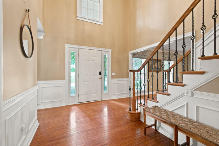 Listing Image 12