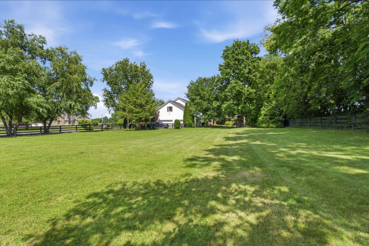 Listing Image 71