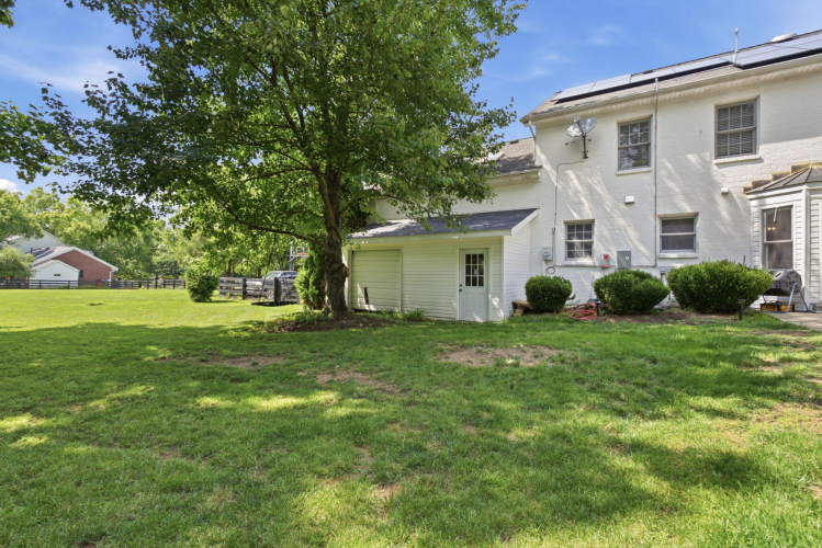 Listing Image 73