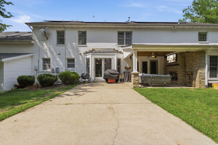 Listing Image 76