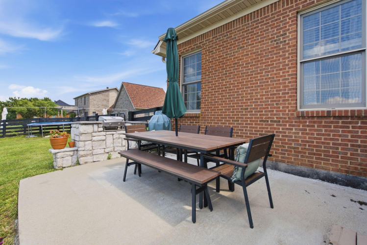Listing Image 46
