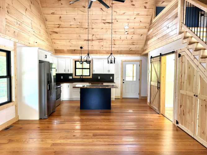 Listing Image 6