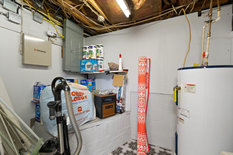 Listing Image 78