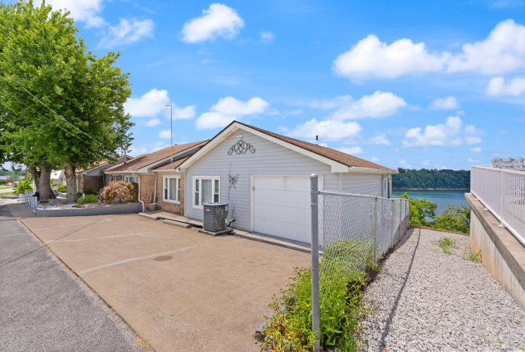 Listing Image 95