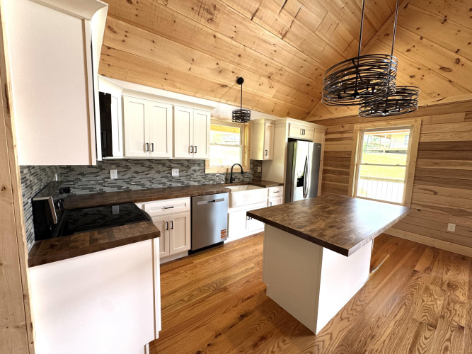 Listing Image 11