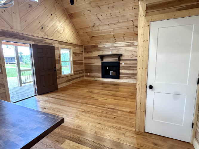 Listing Image 13