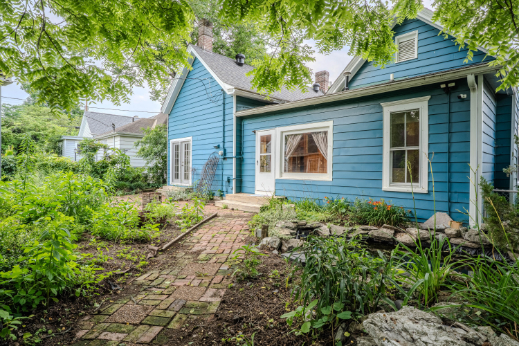 Listing Image 19