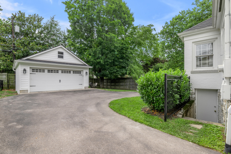 Listing Image 42