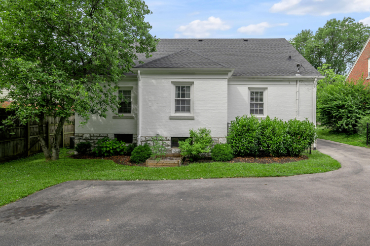 Listing Image 45