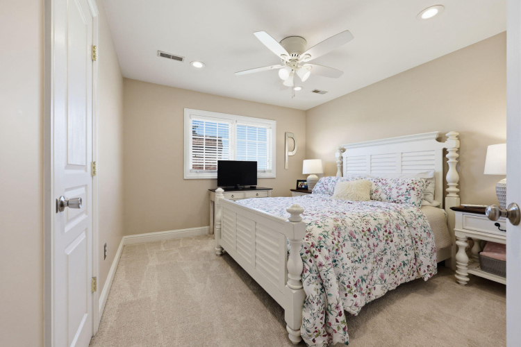 Listing Image 59