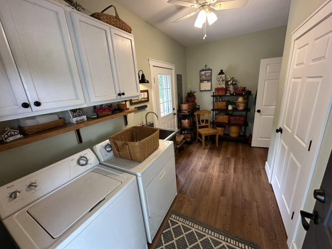Listing Image 35