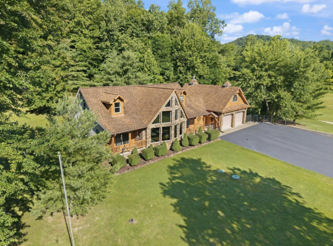 Listing Image 4