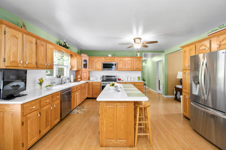 Listing Image 13