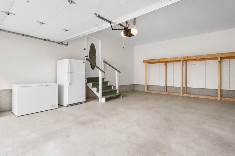 Listing Image 29