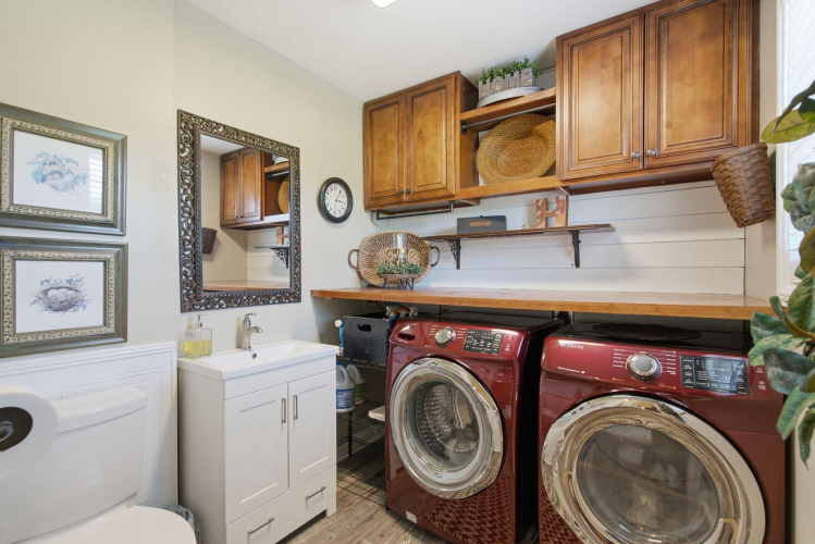 Listing Image 20