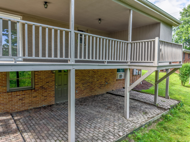 Listing Image 8