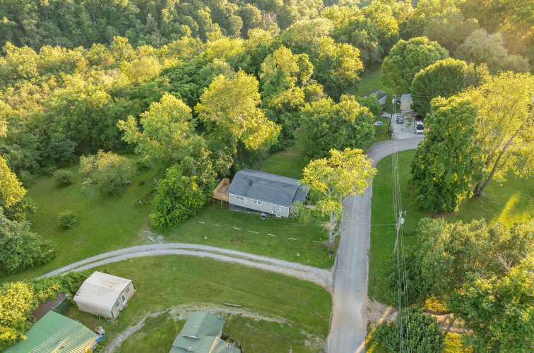 Listing Image 10