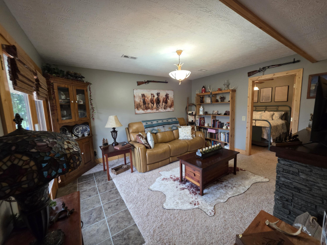 Listing Image 56