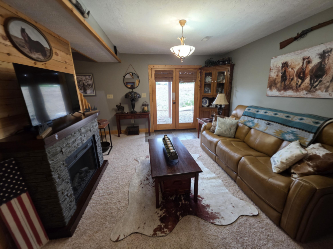 Listing Image 59