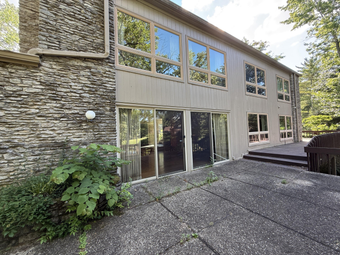 Listing Image 52