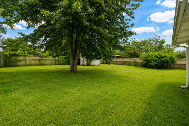 Listing Image 14