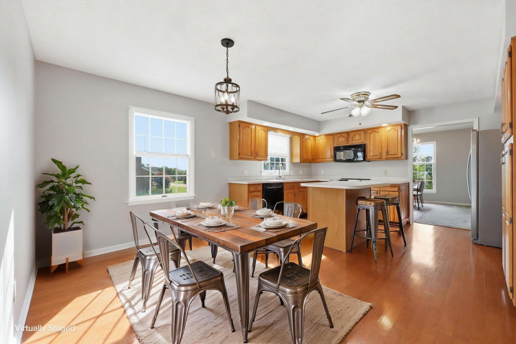 Listing Image 19