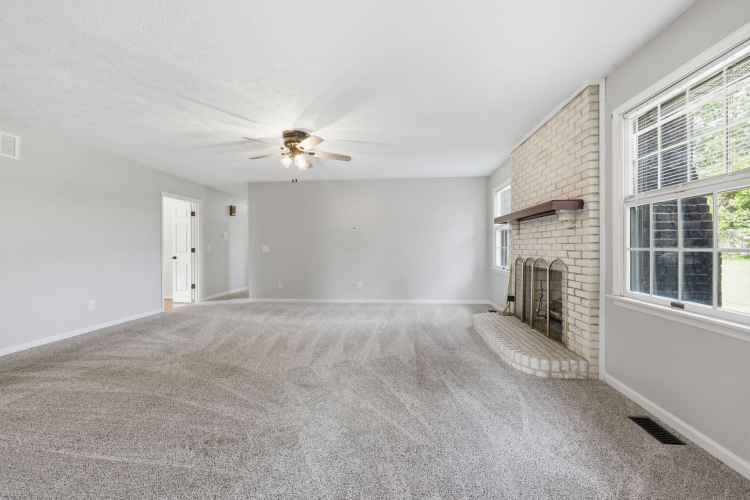 Listing Image 26