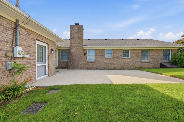 Listing Image 64
