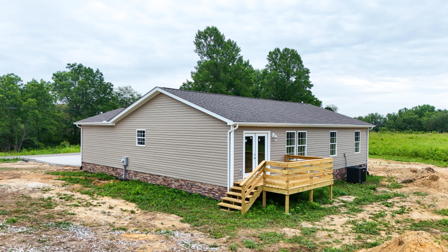 Listing Image 4