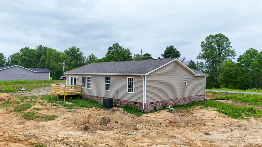 Listing Image 5