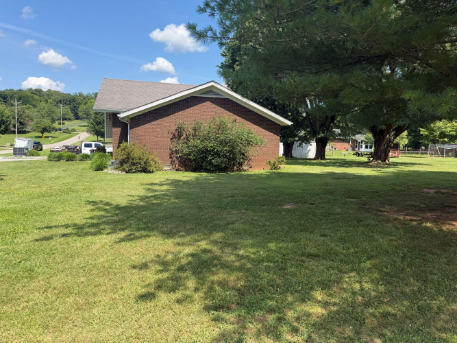 Listing Image 16