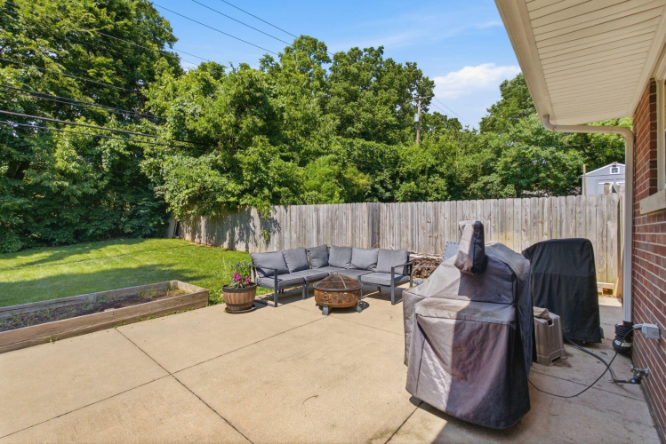 Listing Image 38