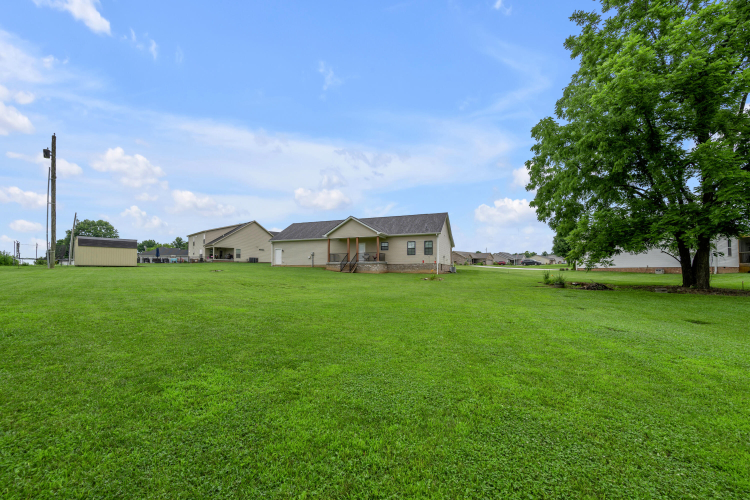 Listing Image 44