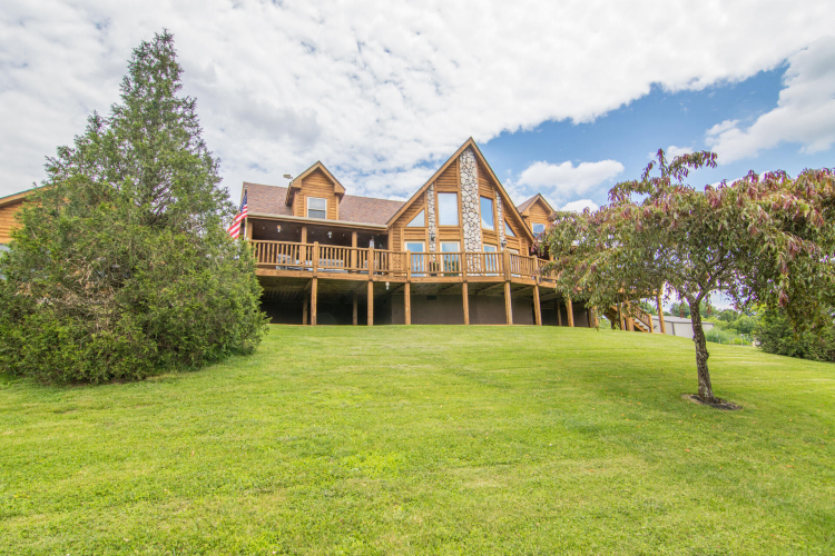 Listing Image 4