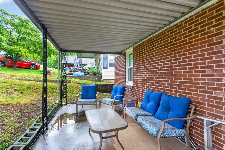 Listing Image 19