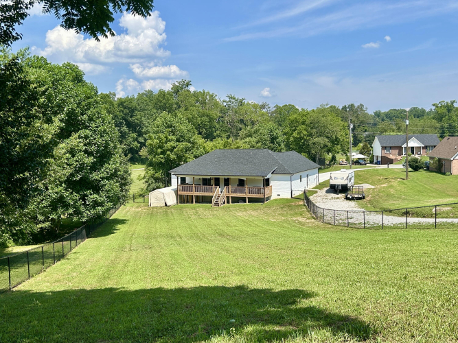Listing Image 11