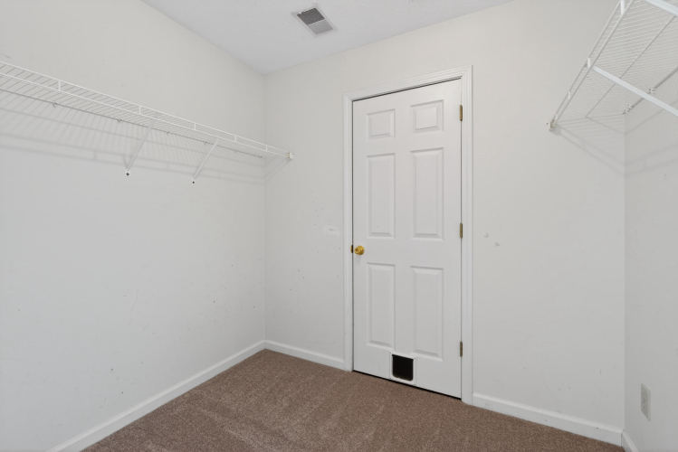 Listing Image 30