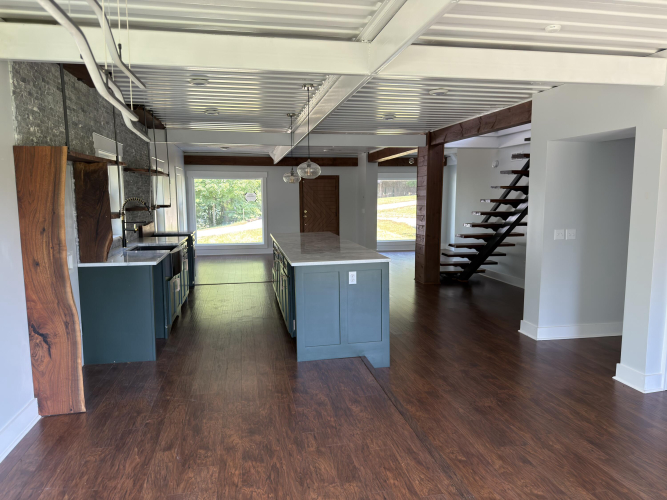 Listing Image 18